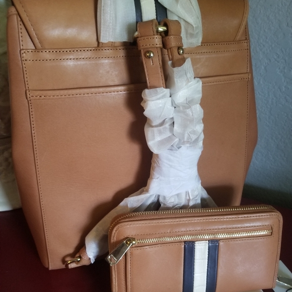 Brahmin Tan Meri Sadie & Suri Set NWT - Picture 6 of 15